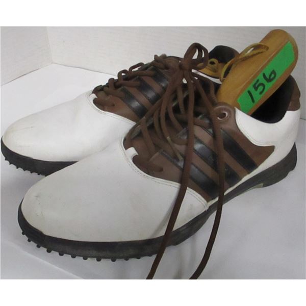WHITE GOLF SHOES (SIZE 10.5)