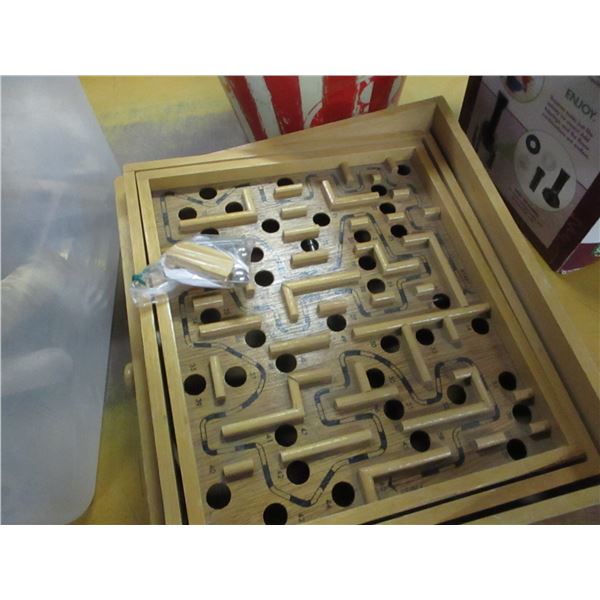 WHITE TOTE C/W CONTENTS (WOOD MARBLE GAME, HANGERS, ETC)