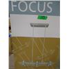 Image 2 : NEW:  FOCUS LIGHT FIXTURE (MODEL 20124A)