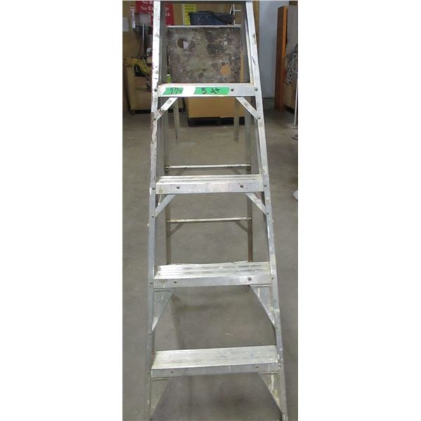 5' ALUMINUM STEP LADDER