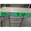 Image 2 : 5' ALUMINUM STEP LADDER