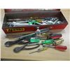 Image 3 : BLUE TOOLBOX C/W ASSORTED TOOLS