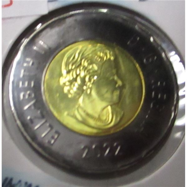 2022 MEMORY OF QUEEN ELIZABETH II LAST OF DARK COLORED CANADA TOONIE