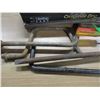 Image 5 : FLAT C/W ASSORTED HARDWARE & TOOLS