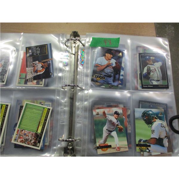 COLLECTABLE:  BINDER C/W ASSORTED BASEBALL CARDS (1990 - 1993)