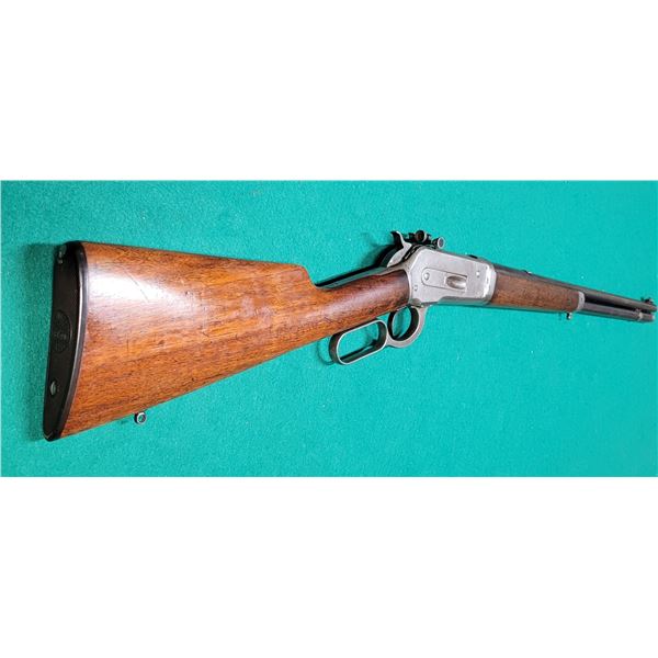 Winchester 1886 Takedown Rifle in 33 WCF.