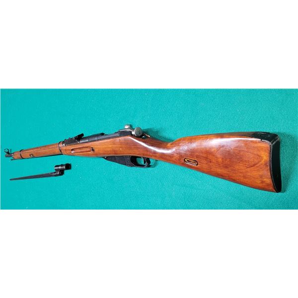 Russian Mosin-Nagant Rifle & Bayonet
