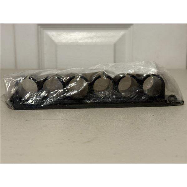 Scope mount rail with attached rings