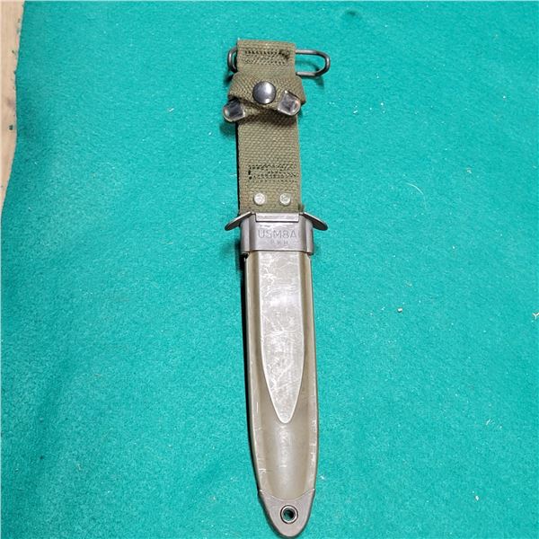 USM8AI  Bayonet Scabbard for the M3,M4 carbine M5 Garand and the M6 & M7 Rifles