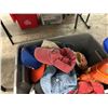 Image 2 : Hats, Sandals, Personal Fans, Pet Bowls - 2 Bins