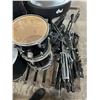 Image 3 : Evans Drum Set w/Stands/Foot Pedals/Stool