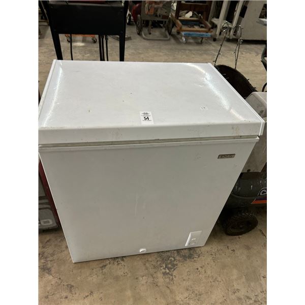 Idylis 2' Chest Freezer