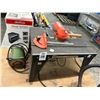 Image 1 : Router Table, Pump