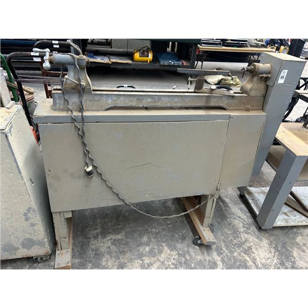 Delta Homecraft Wood Lathe w/Rolling Stand