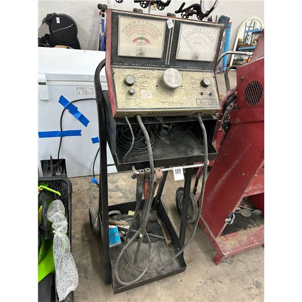 Snap On MT532 Audio Dynastic Unit w/Rolling Base