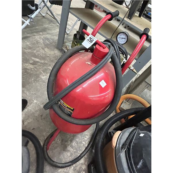CP  40 LB.  Abrasive Portable Blaster