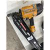 Image 1 : Bostitch Large Air Nail Gun