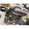 Image 4 : Kitchen Aid   8 Qt.  Mixer w/Bowl/Whip w/Box