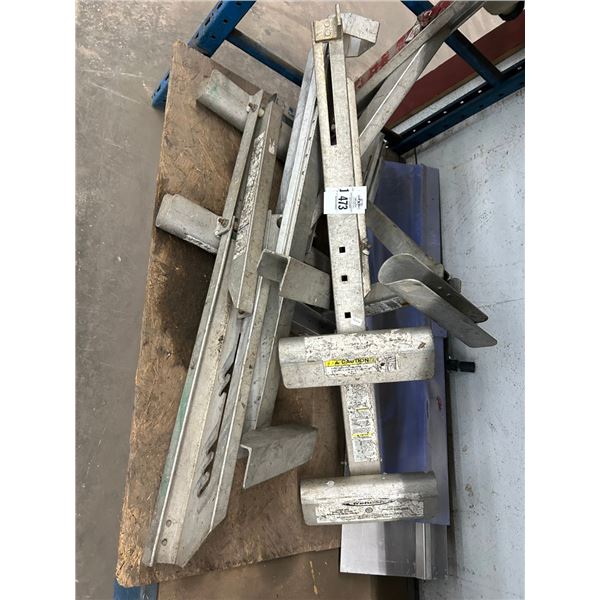 Alum. Ladder Jacks, Larage Concrete Floats