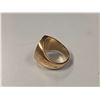 Image 2 : Vintage 10 KT Gold "Clan Blair of Balthayock" Signet Ring - Size 9 - Weight: 21.5 grams - Virtue Tut