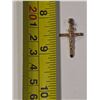 Image 4 : 10 KT Gold Crucifix (17 x 24mm) Weight: 1 gram