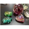 Image 2 : 7 Pcs. Lot of Art Glass Paperweights and Figurines - Turtle, Frog, Bear, Heart and 3 Paperweights