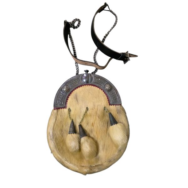 Scottish Sporran - Fur Front with Metal Cantle & Leather Back, 8.5" x 7"