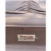 Image 5 : Set of Vintage Red Brown Samsonite Suitcase Luggage Shwayder (Model 4937 and 4951)