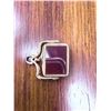 Image 4 : 18 Karat Gold Framed Stone Pendant