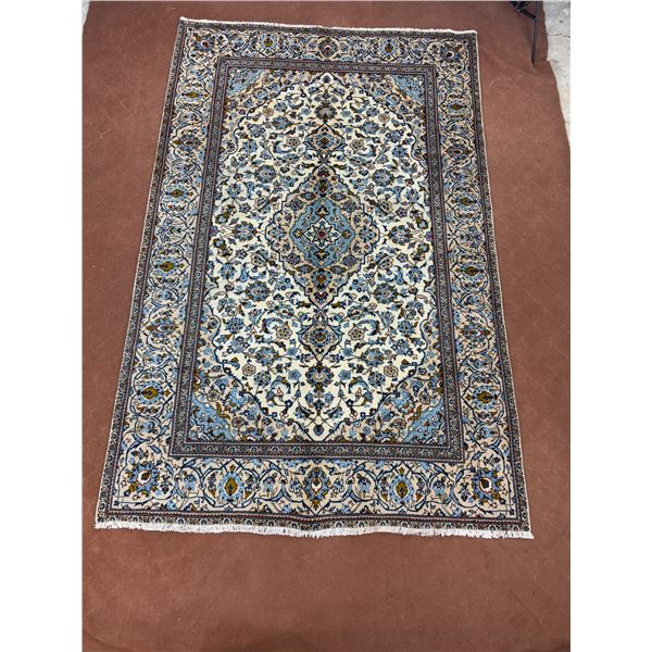 Kashan Fine texture use from light colour (cream carpet) 100% Authentic Hand Knotted Wool Persian Ru