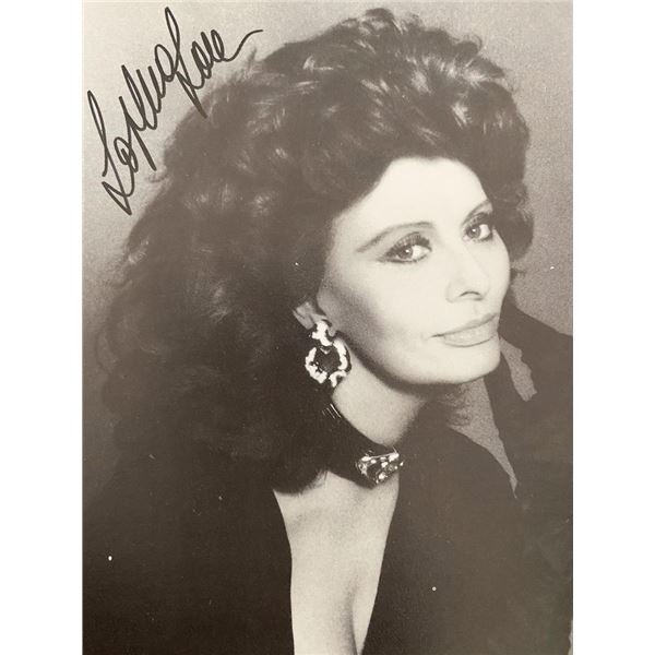 Sophia Loren signed photo