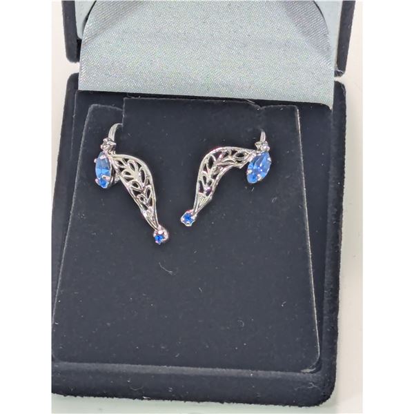 VINTAGE LISNER BLUE EARRINGS