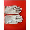 Image 2 : pair of tan leather riding gloves