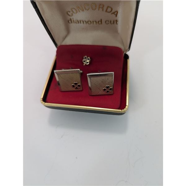 FOUR LEAF CLOVER  MOTIF CUFFLINKS & TIE CLIP