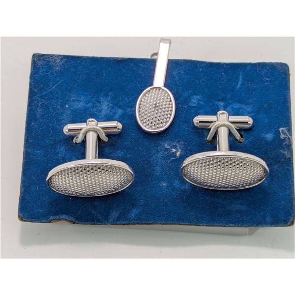 VINTAGE OVAL CUFFLINKS & TIE CLIP
