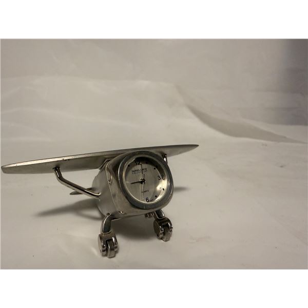 Daniel David Collection airplane desk clock Needs battery