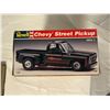 Image 2 : Revell 1977 Chevy Street Pickup 1:25 scale plastic model kit