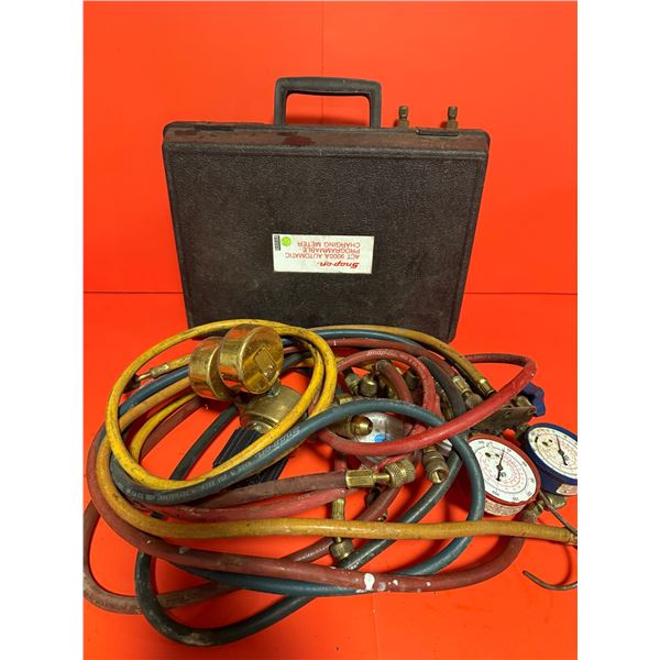 Snap-on ACT 9000A Automatic Programmable Charging Meter and manifold gauge set, used for HVAC system