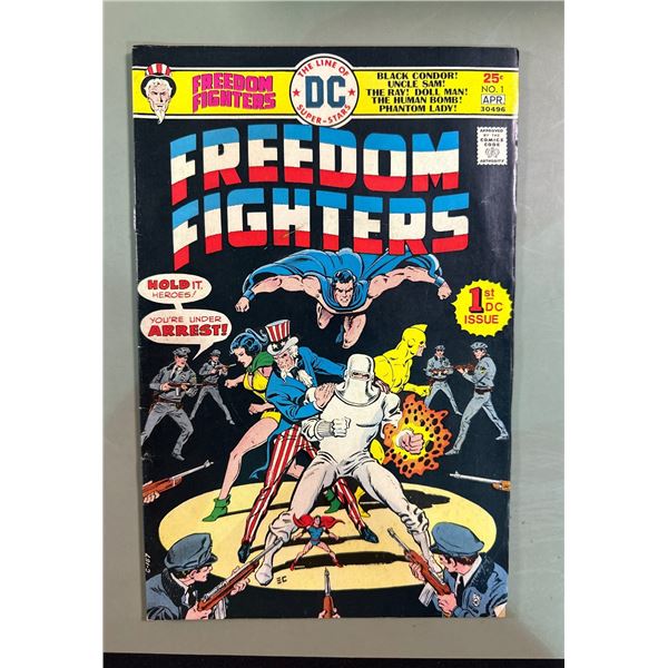 Freedom Fighters #1 (DC Comics, 1976) 1st Issue, Bronze Age