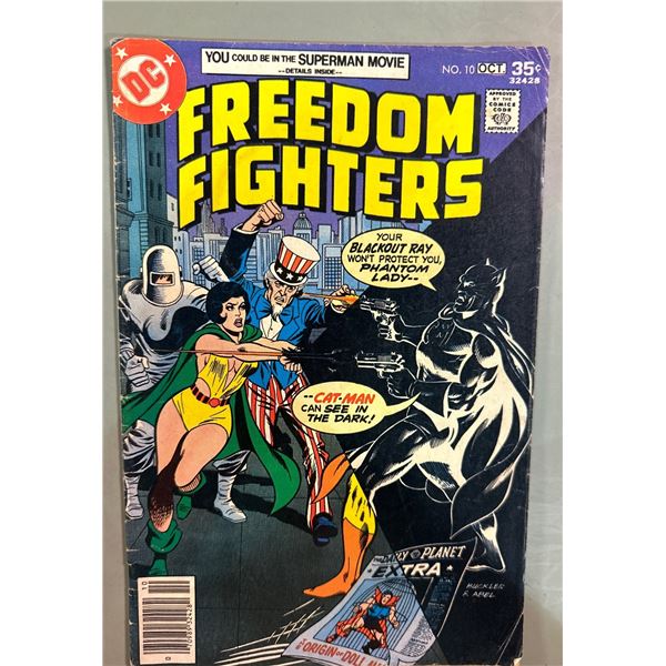 Freedom Fighters #10 (DC, 1977) Cat-Man, Phantom Lady, Uncle Sam
