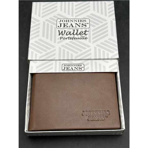 Johnnies Jeans Wallet Set in Two Colors with Multiple Compartments
