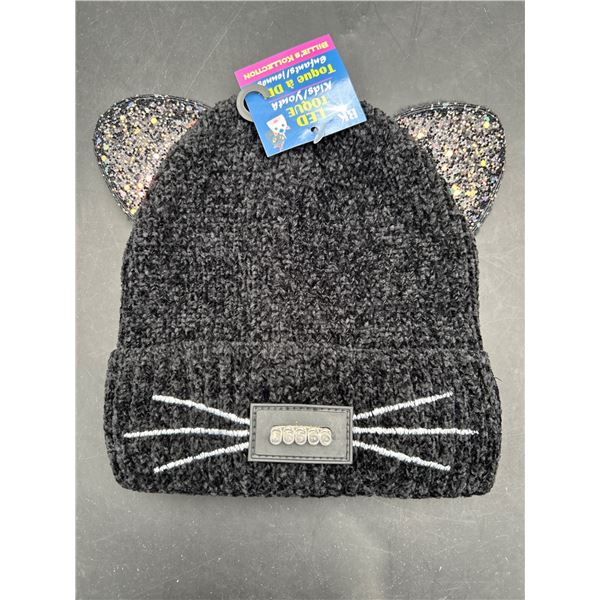 Billie’s Kollection LED Toque with Cat Ears and Embellishments for Kids/Youth