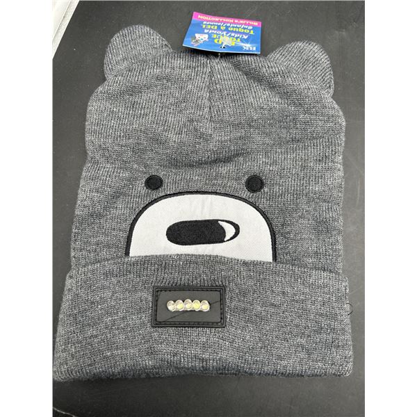 Billie’s Kollection LED Toque for Kids/Youth with Bear Design