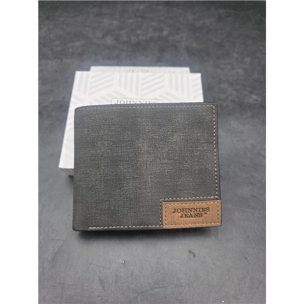 Johnnies Jeans Men’s Grey  Bifold Wallet