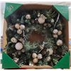 Image 1 : Green Decorative 30-Inch Artificial Holiday Wreath