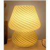 Image 1 : Onewish LED Table Lamp with Minimalist Design
