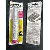 Image 3 : Sharpie Oil-Based Paint Marker, Set of 2, Pink Bold Point