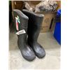 Image 2 : Servus Rubber Boots with Steel Toe, Made in USA, Size 4