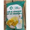 Image 1 : CKF Salt and Vinegar Potato Chips 66g x 12ct (CK66SV)