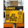 Image 2 : DeWalt DXF1516 16-Inch 40 cm Bench Top Fan in Yellow/Black